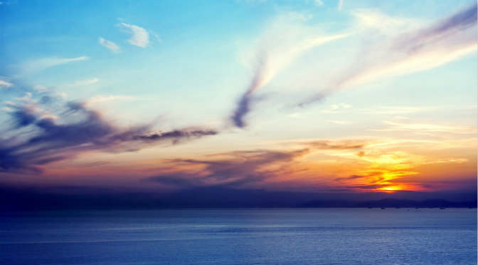 大海与天相接